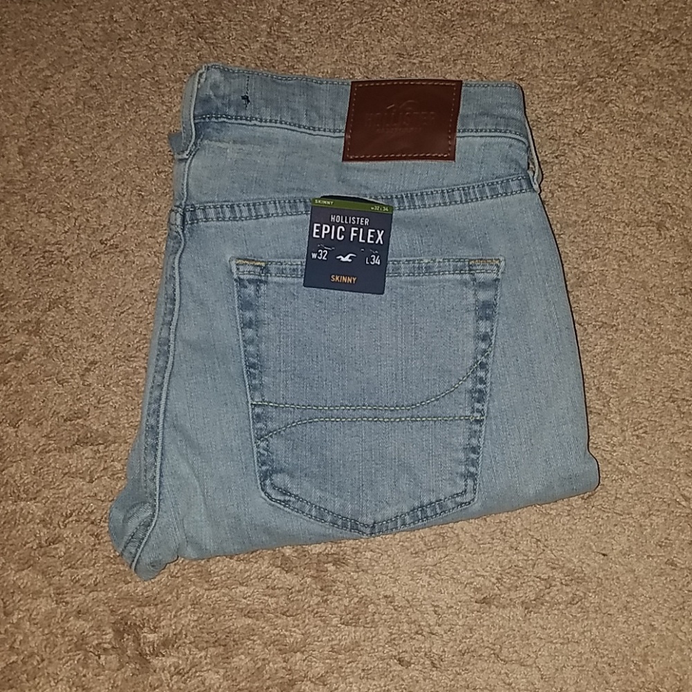 **SOLD**  Hollister Men's Skinny Flex Jeans